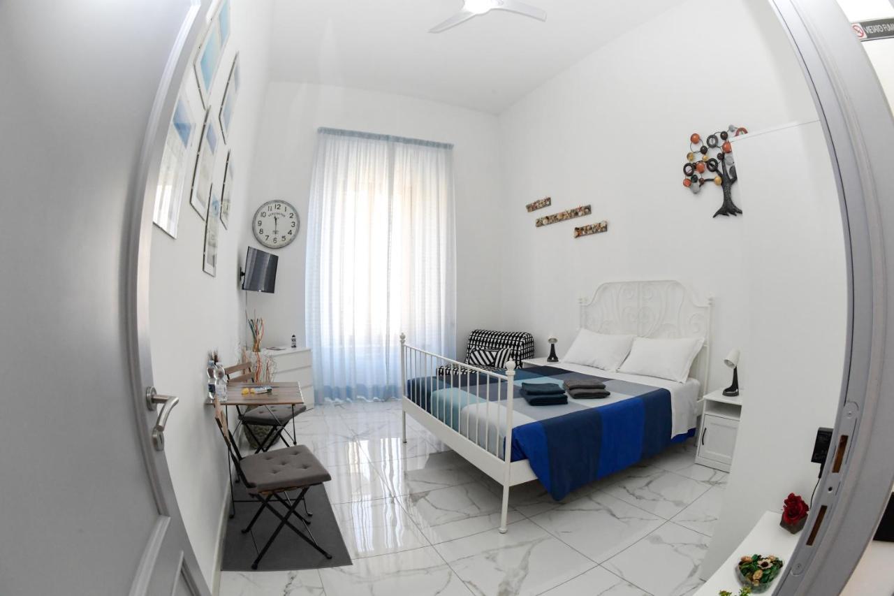 "Dueemme Lodge" , A Pochi Passi Dal Porto Livorno Exteriér fotografie